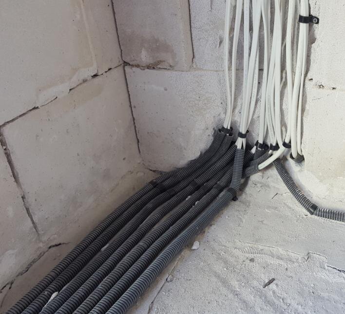 Instalacja elektryczna w peszlach