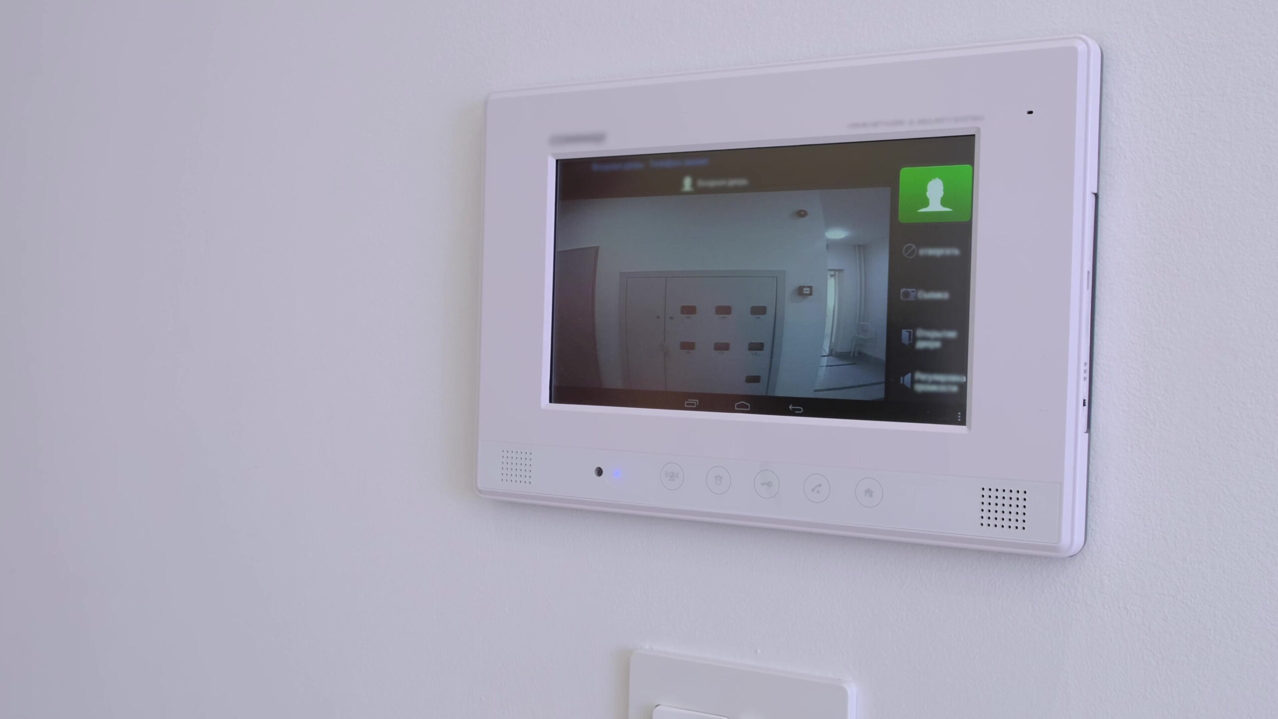 Alarmy i czujniki ruchu od Loxone